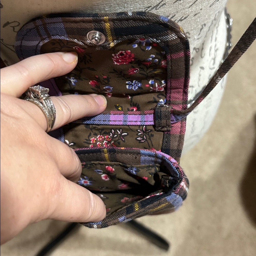 Vera Bradley cross body phone/eyeglass purse - Picture 3 of 5